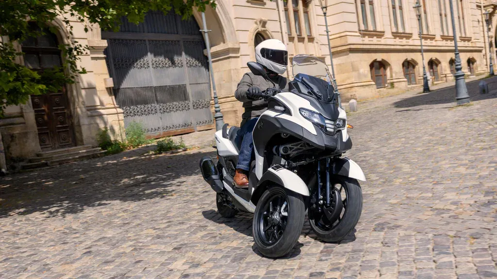Nieuwe Yamaha Tricity 300 10 nieuwe yamaha tricity 3008